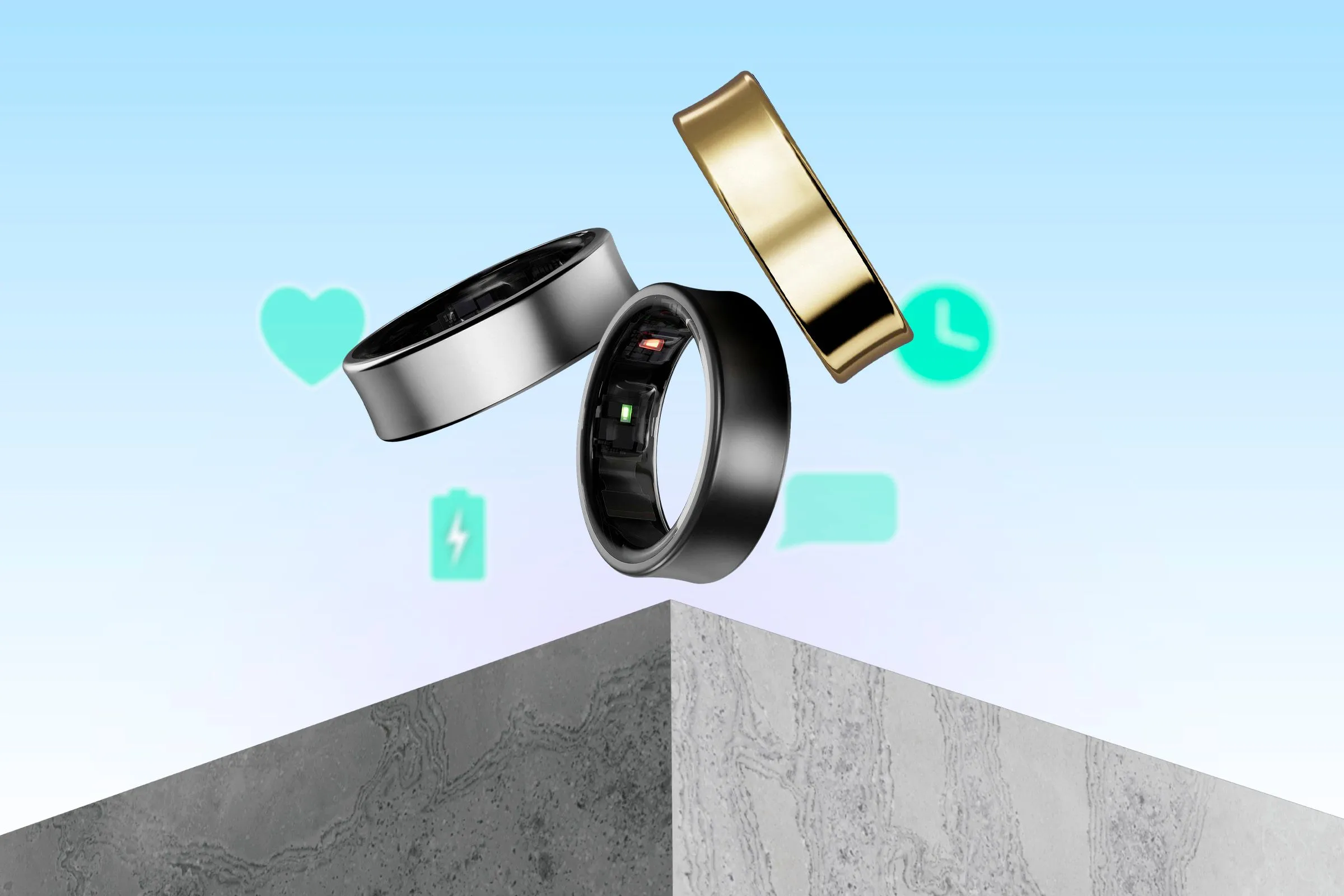 Ba chiếc nhẫn thông minh Samsung Galaxy Ring thế hệ đầu tiên được đặt trên bề mặt, dự đoán cho phiên bản Galaxy Ring 2