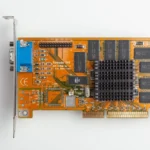 Card đồ họa cổ điển NVIDIA Riva TNT với chip video và bộ nhớ SDR.