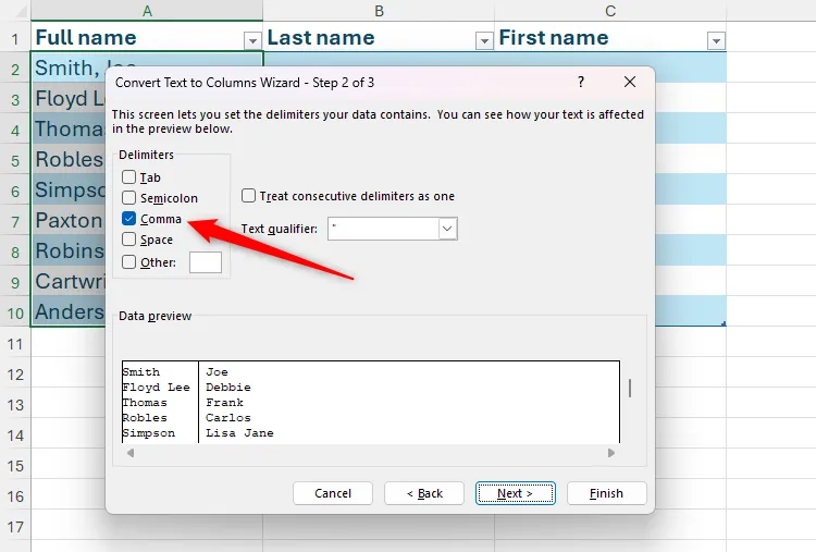 Chỉ chọn Comma làm dấu phân cách trong Convert Text to Columns Wizard để xử lý tên kép