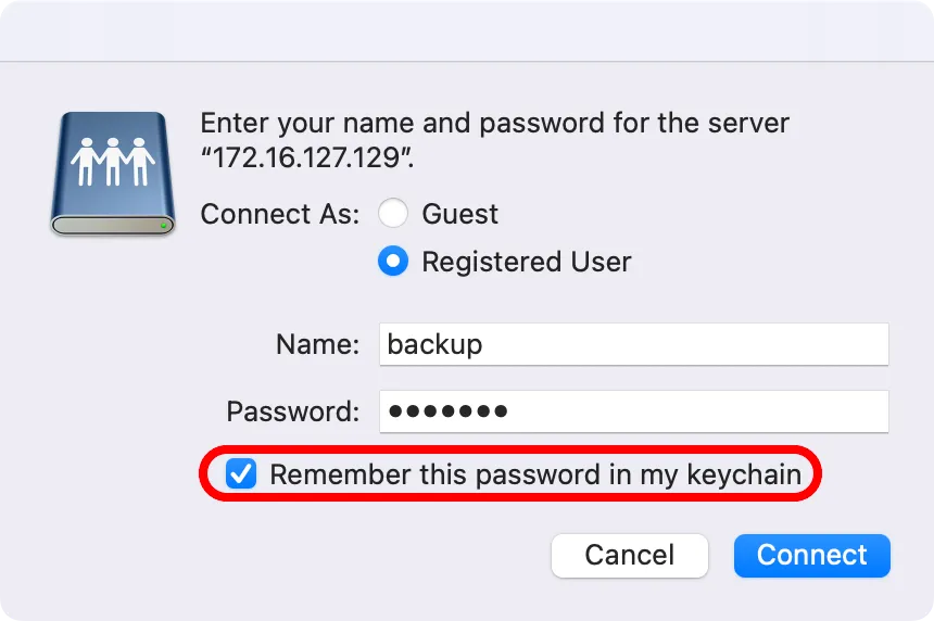 Cửa sổ &quot;Connect to Server&quot; trên macOS với tùy chọn &quot;Remember this password in my keychain&quot; được chọn.
