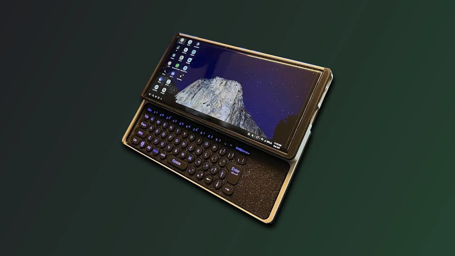 Điện thoại Samsung Galaxy Note 10+ với vỏ ốp bàn phím vật lý in 3D độc đáo.