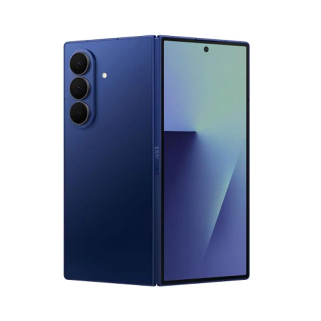 Điện thoại Samsung Galaxy Z Fold 7 màu đen trên nền trắng, nổi bật thiết kế gập hiện đại.