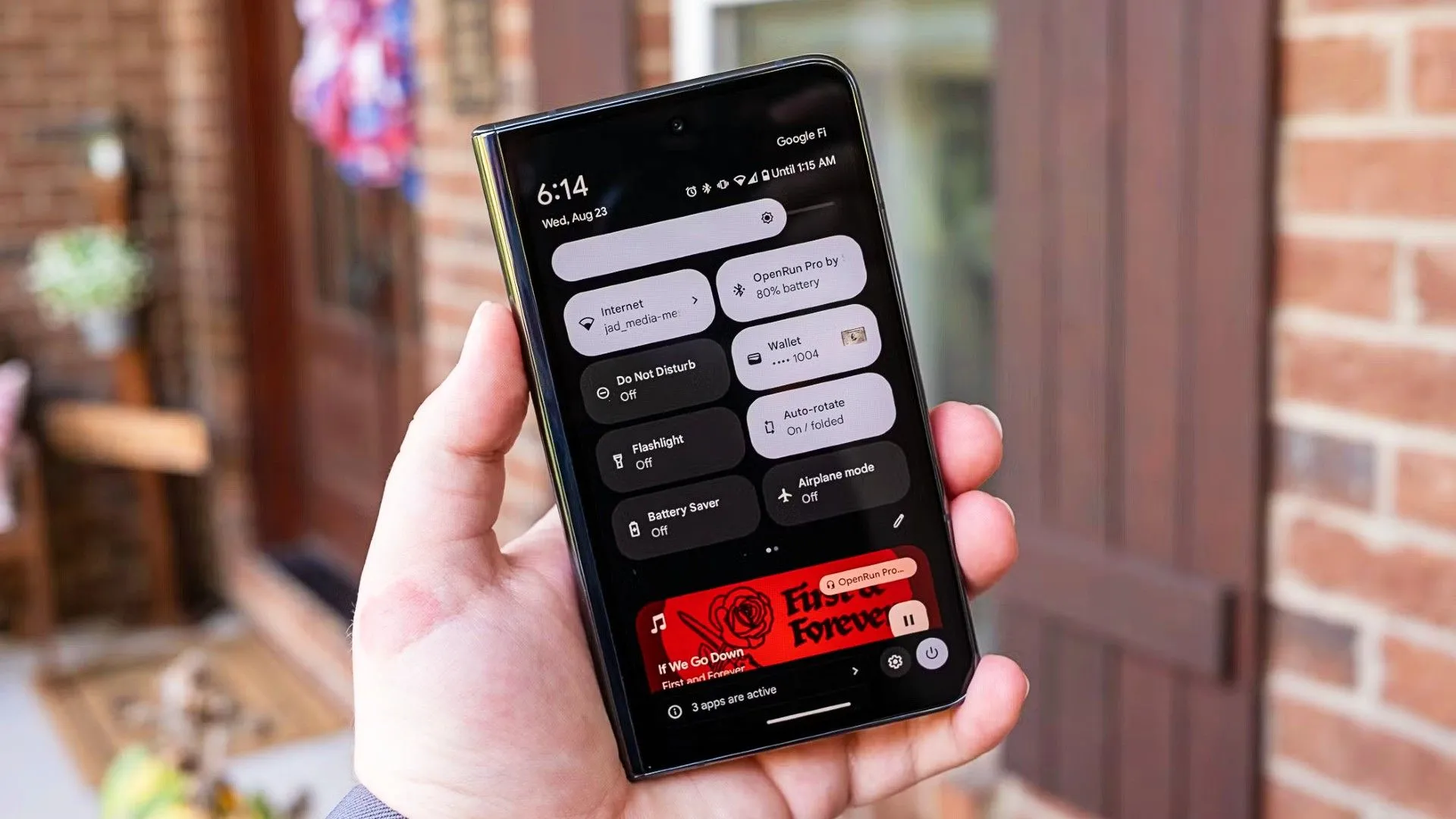 Giao diện chế độ khách (Guest Mode) trên điện thoại Google Pixel Fold