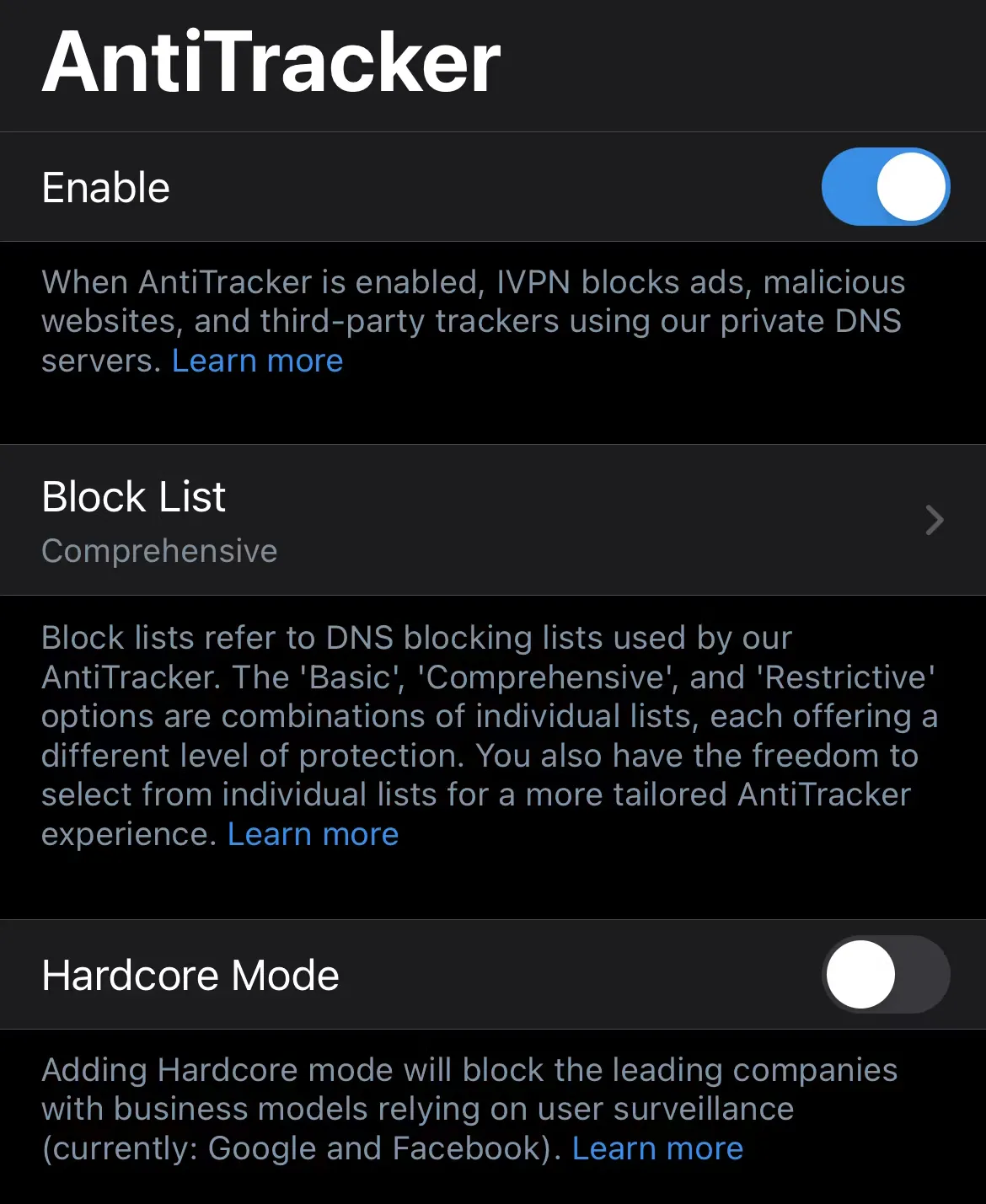 Màn hình cấu hình trình chặn theo dõi tích hợp trong ứng dụng iVPN trên iPhone.