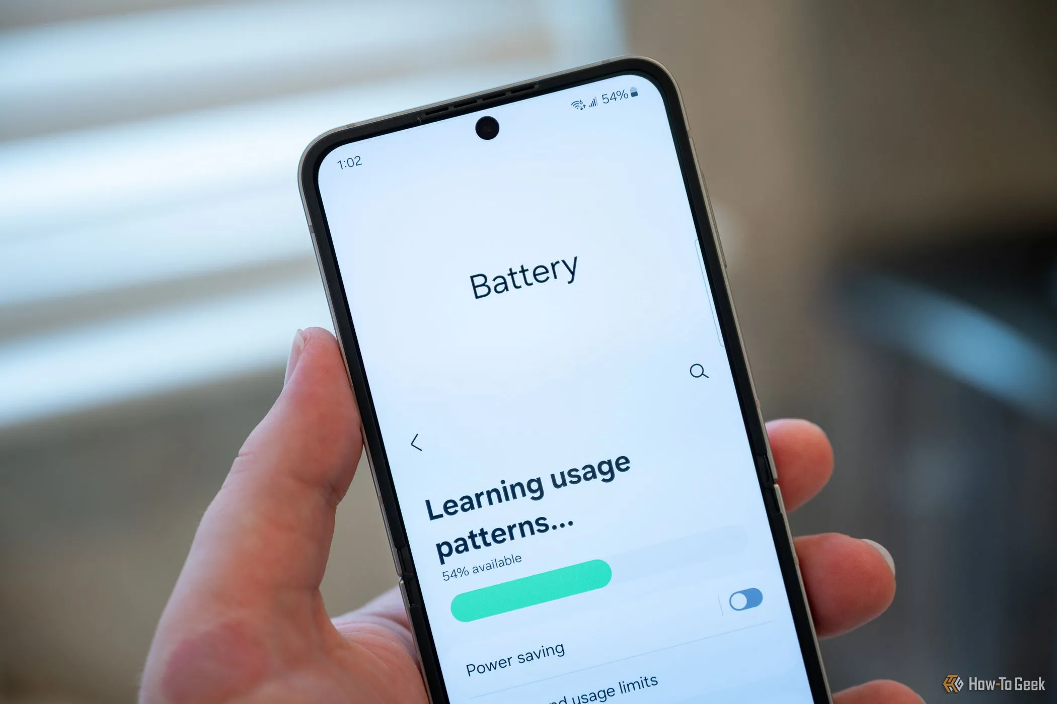 Màn hình thống kê pin trên Galaxy Z Flip 6 với One UI
