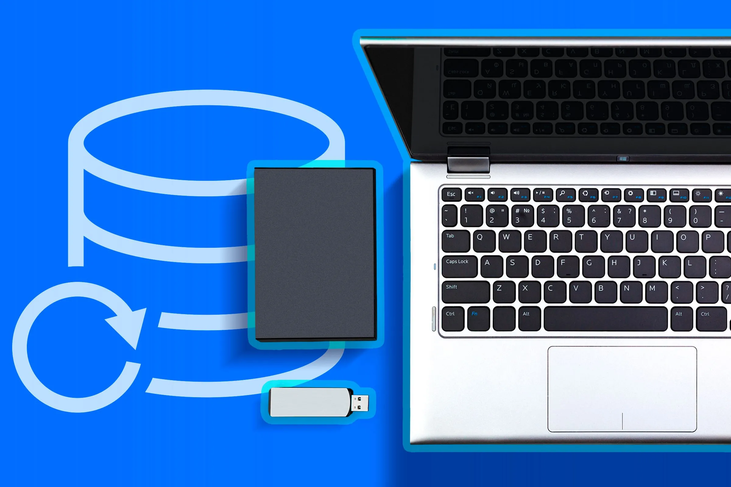 Minh họa việc sao lưu dữ liệu với laptop, USB và ổ cứng gắn ngoài, kèm biểu tượng sao lưu.