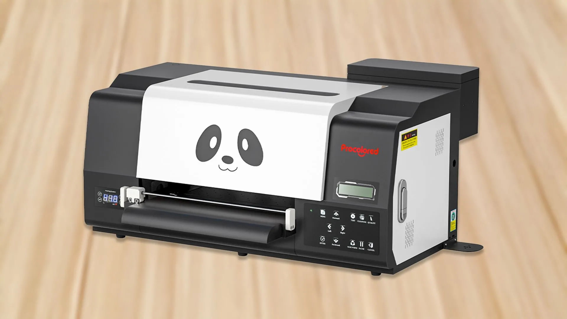 Một chiếc máy in Procolored màu trắng nhỏ gọn trên bàn làm việc.