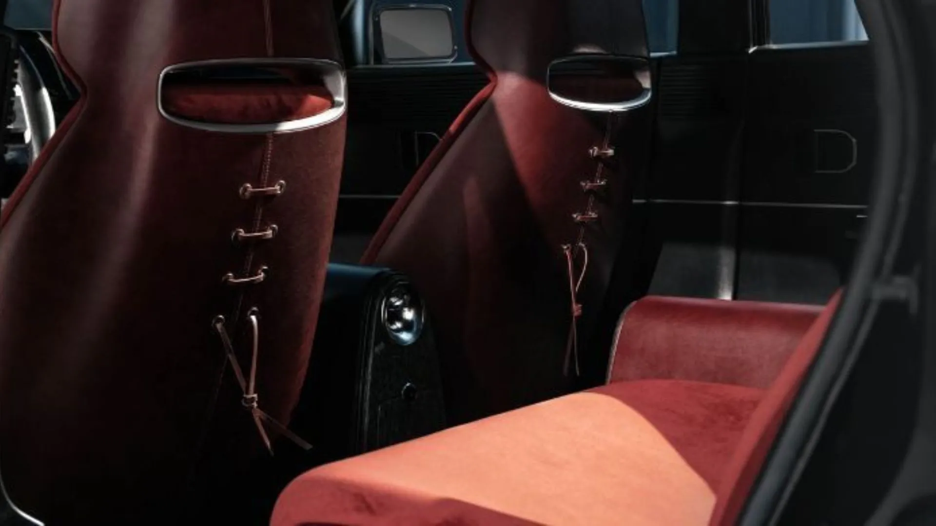Nội thất sang trọng của Hyundai Grandeur Heritage Series với ghế bọc nhung và da Nappa, điểm nhấn công nghệ.