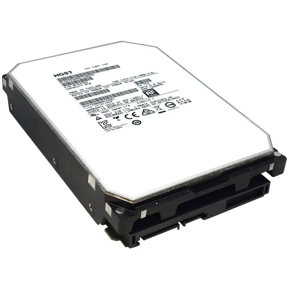 Ổ cứng NAS HGST WD Ultrastar He8 8TB đặt trên mặt bàn, hiển thị các chi tiết thiết kế.