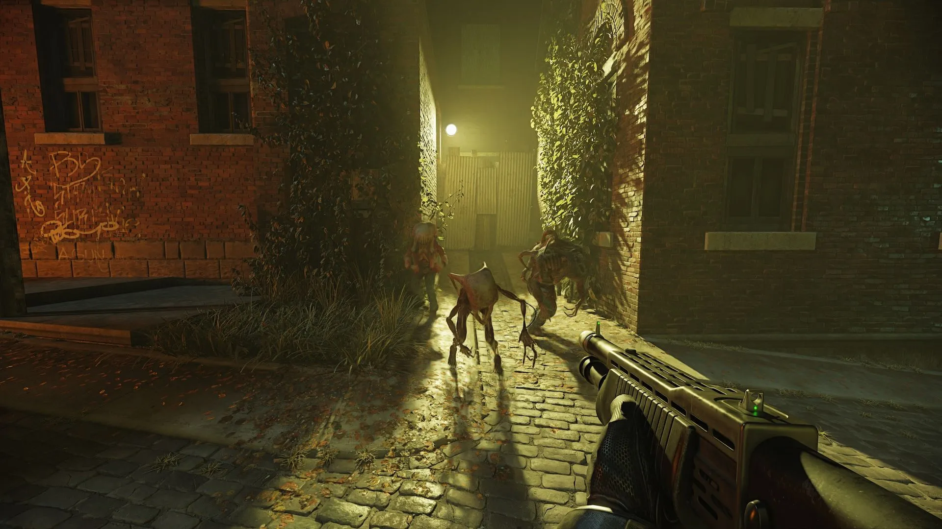 So sánh đồ họa game Half-Life 2 khi bật RTX Remix, cho thấy sự cải thiện đáng kể.