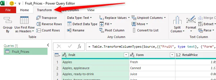 Tab 'Transform' (Chuyển đổi) được chọn trong Power Query Editor của Excel, nơi người dùng có thể thực hiện các thao tác biến đổi dữ liệu mạnh mẽ.