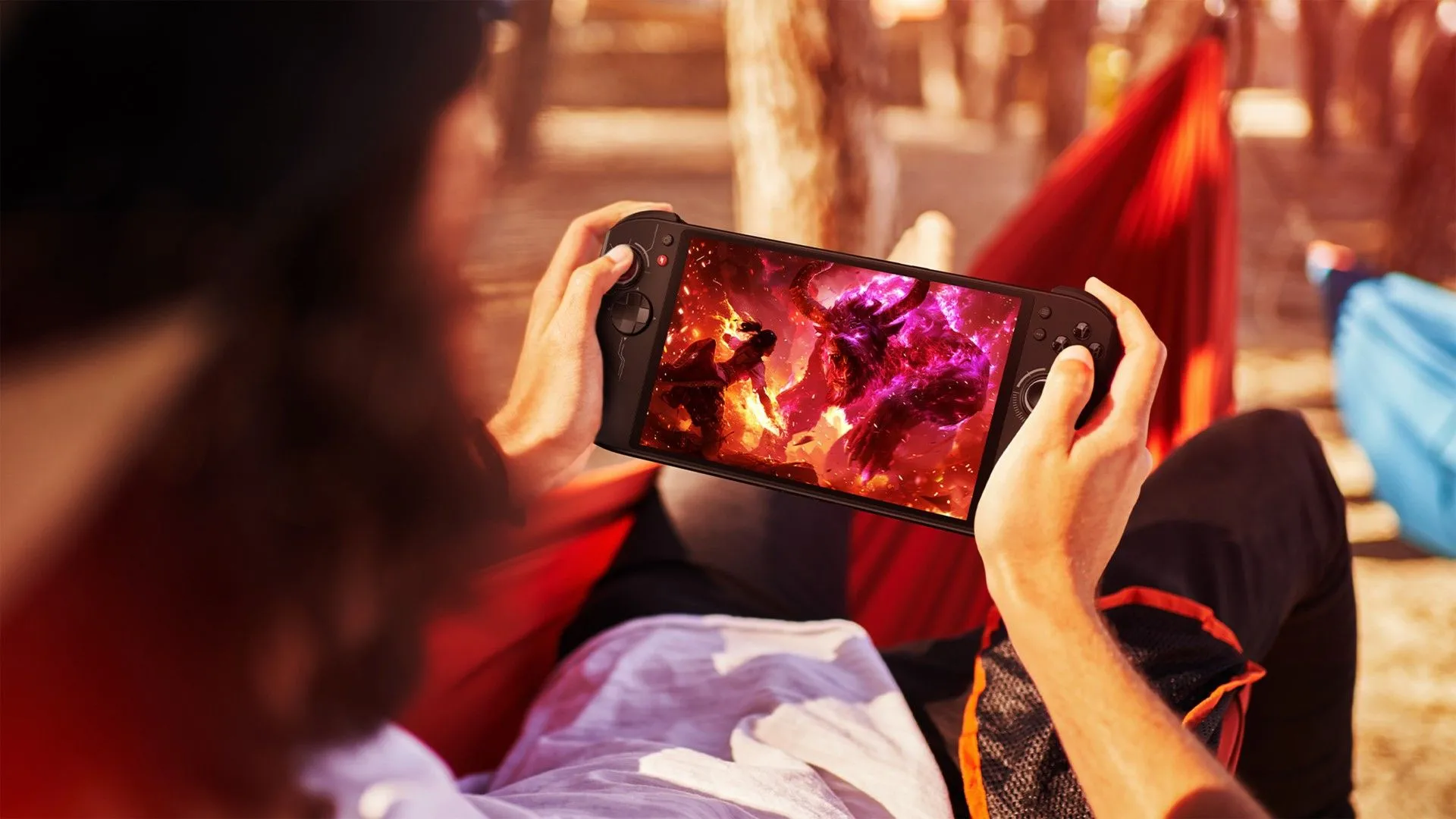 Thiết bị chơi game cầm tay Acer Nitro Blaze 8, mang lại trải nghiệm game PC di động mạnh mẽ.