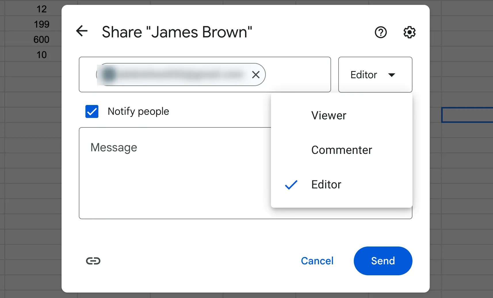 Tùy chọn chia sẻ tài liệu Google Sheets với khách hàng hoặc thành viên nhóm để cộng tác.