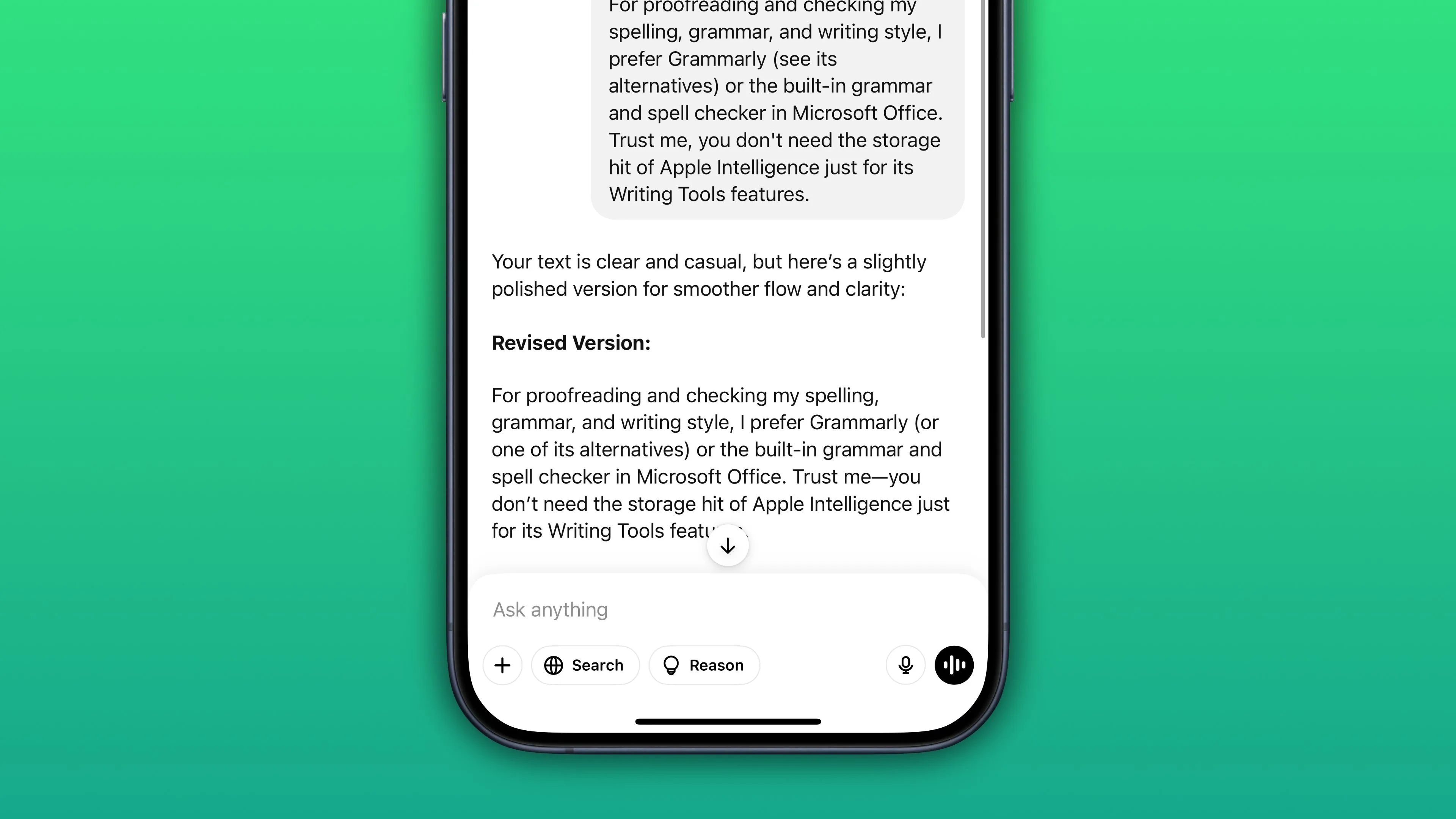 Ứng dụng OpenAI ChatGPT trên iPhone, hiển thị khả năng hiệu đính ngữ pháp và kiểm tra chính tả.
