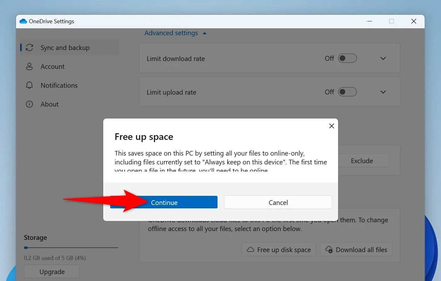 Xác nhận để xóa bản sao cục bộ của tệp OneDrive và giải phóng không gian ổ đĩa